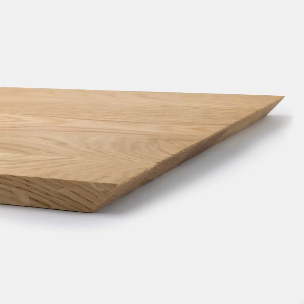 PL.00-10-01-00948-H (3) drewniana deska  ze skośnymi uchwytami dębowa wooden cutting board with oblique sides handles oak.webp