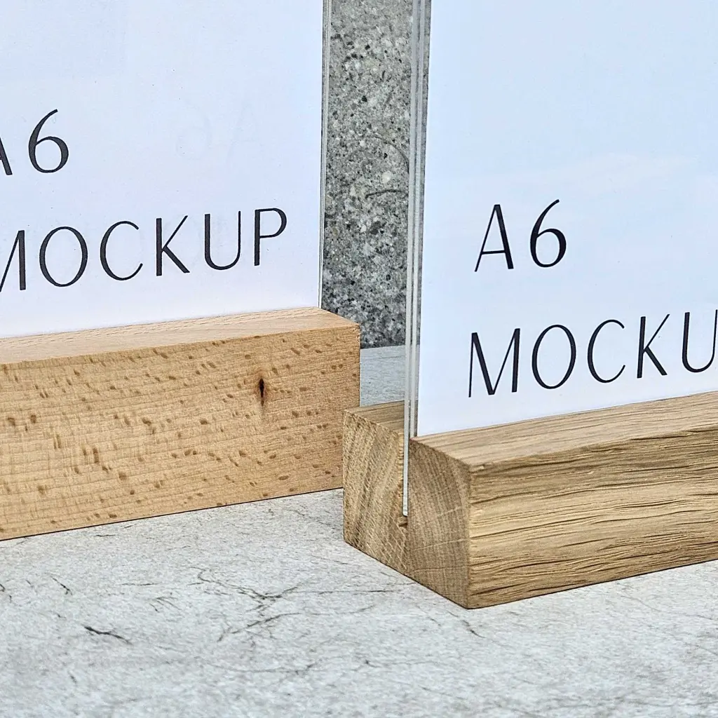 40-00-00833-H_1 drewniane podstawki pod kartki, menu, wizytówki wooden card stands.webp