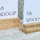 40-00-00833-H_1 drewniane podstawki pod kartki, menu, wizytówki wooden card stands.webp