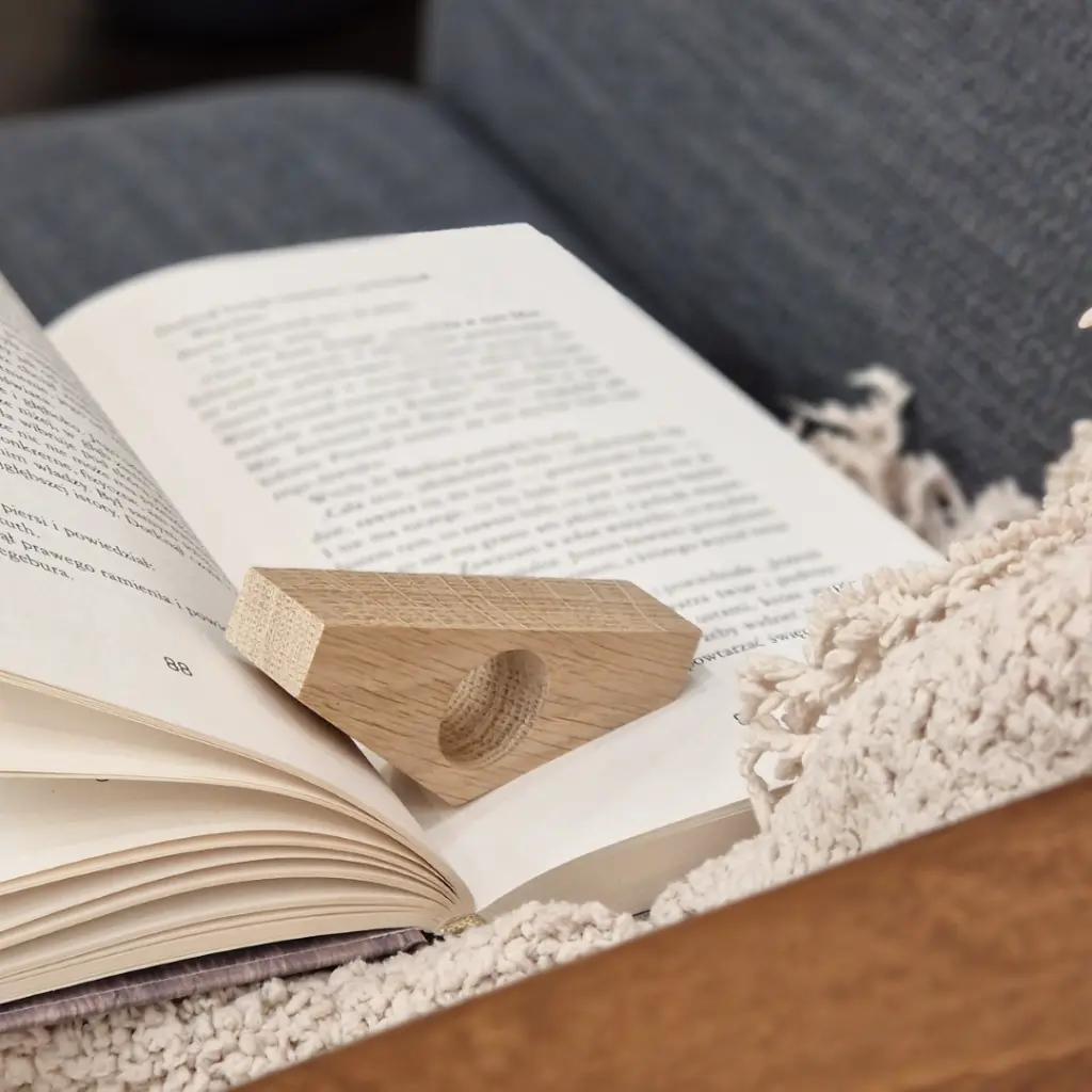 wooden book holder uchwyt do czytania (4).webp