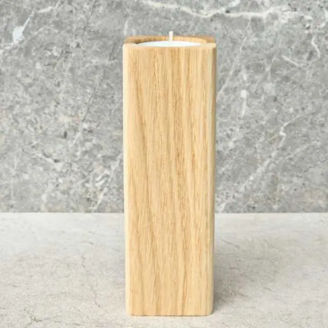 drewniany świecznik na tealight dębowy wooden candle hodler oak middle (5).webp