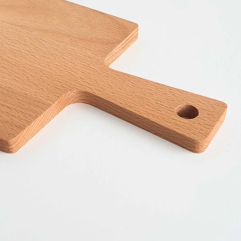 9-00-00043-O_2 drewniana deska do krojenia z rączką bukowa wooden cutting board with handle beech (2).webp