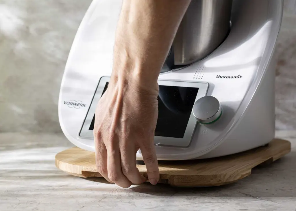 20-01-00359-01-H_4 drewniana deska pod thermomix wooden thermomix board  (3).webp