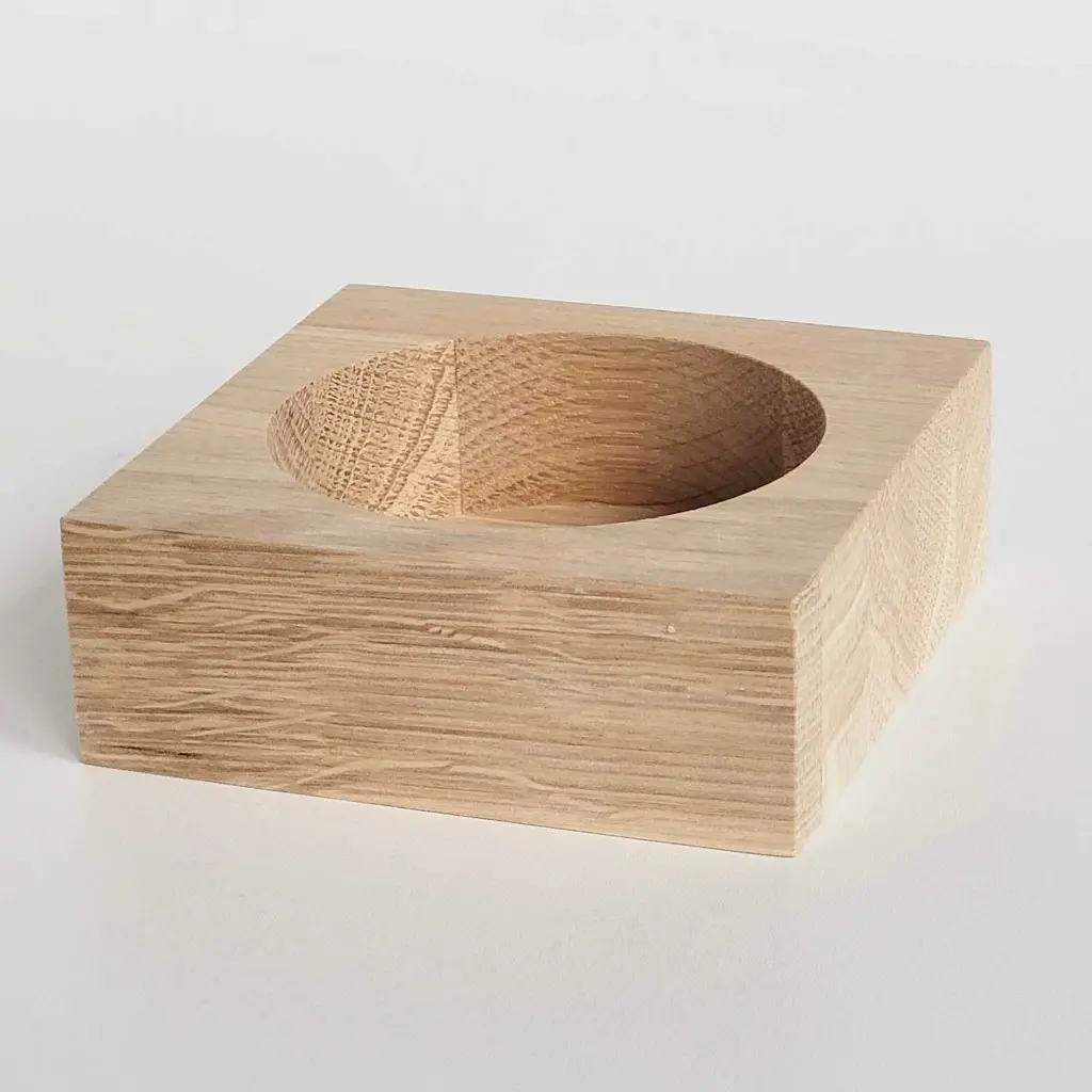 40-01-00296-S drewniana podstawa pod wino dębowa wooden wine bottle stand oak.webp