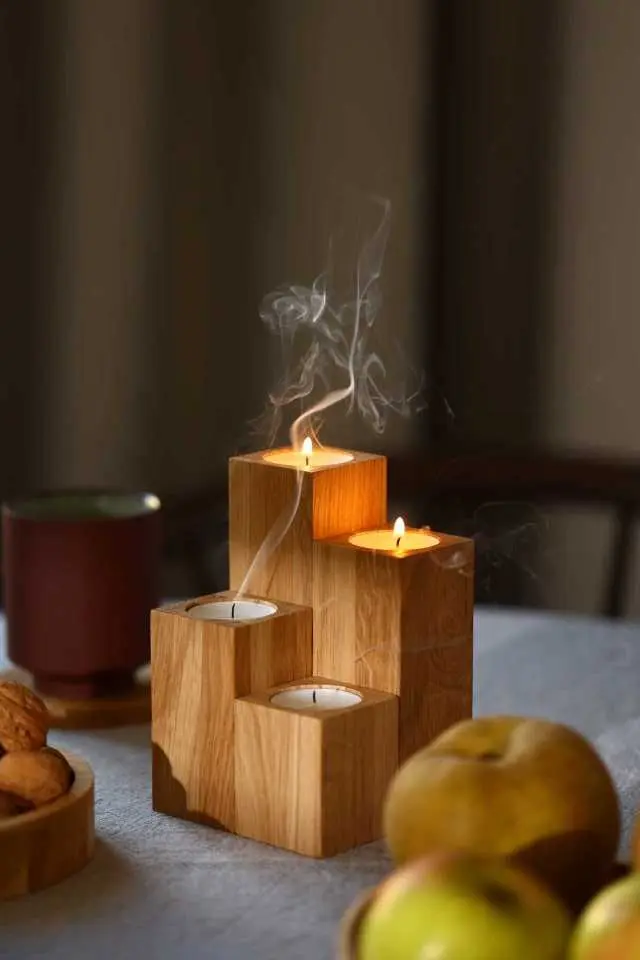 50-01-00902-H-SET drewniane świeczniki na tealight dębowe wooden candle holders oak set (2).webp