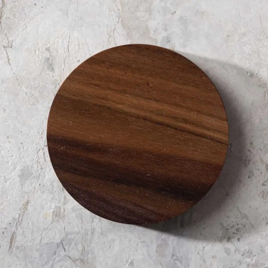 10-02-00262-H_1 drewniana podkładka pod kubek orzech amerykański wooden american walnut coaster.webp