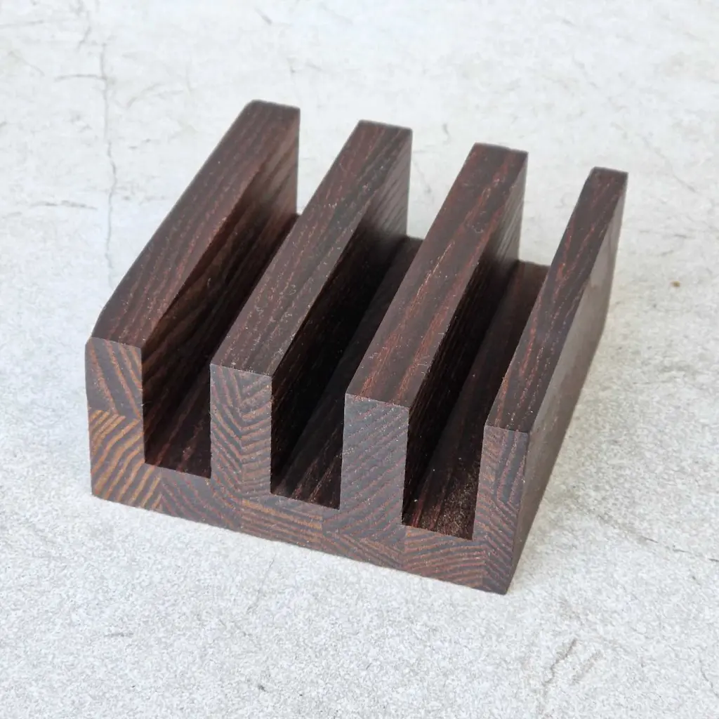 50-04-01231-P drewniana podstawka pod deski termojesionowa AYA wooden cutting boards base thermoash AYA.webp