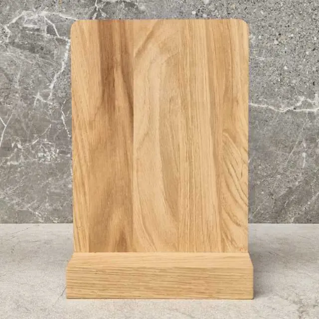 PL.00-20-01-01268-H drewniany ekspozytor z wkładką nadruk UV kod QR dębowy Oak information display with insert UV print QR code (10).webp