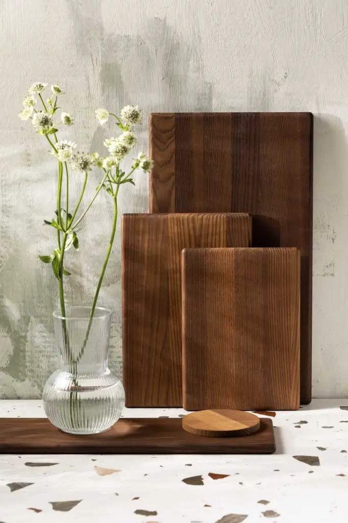 15-04-00460-P_4 drewniana deska do krojenia termojesionowa wooden cutting board thermoash (1).webp