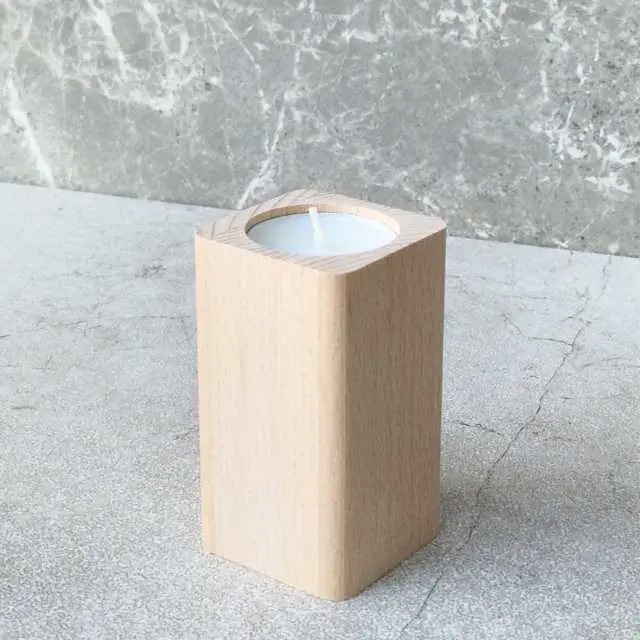 drewniany świecznik na tealight bukowy wooden candle holder beech small (8).webp