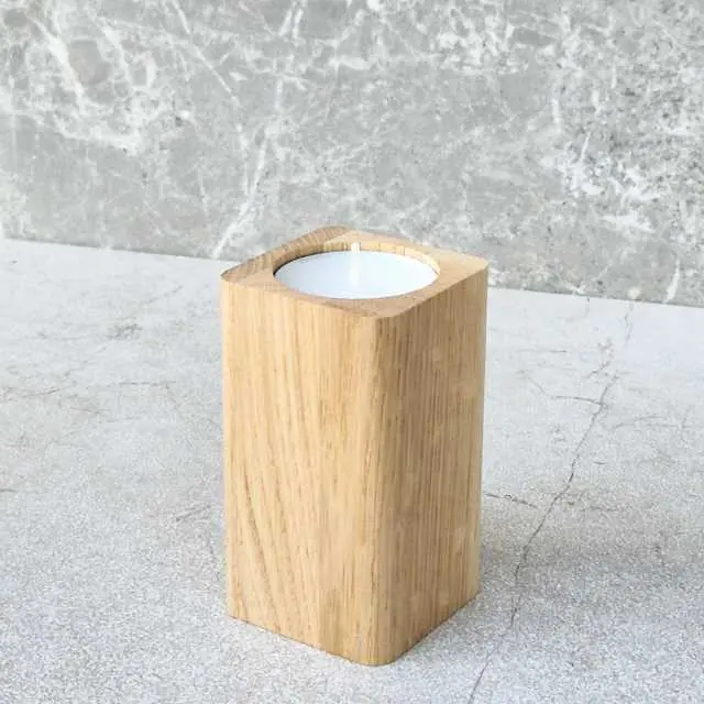 drewniany świecznik na tealight dębowy wooden candle hodler oak middle (8).webp