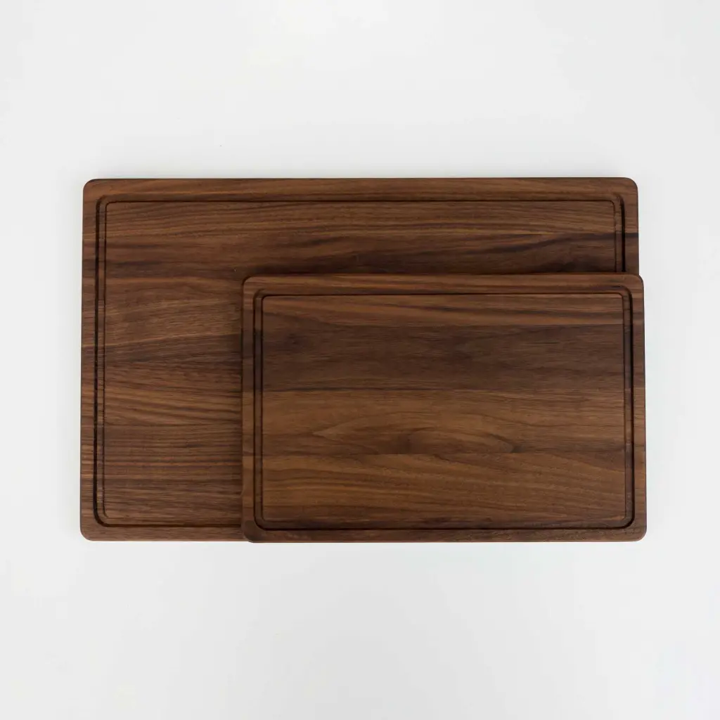 20-02-00032-H_2  drewniana deska do krojenia z rowkiem orzech amerykański wooden cutting board with groove american walnut.webp