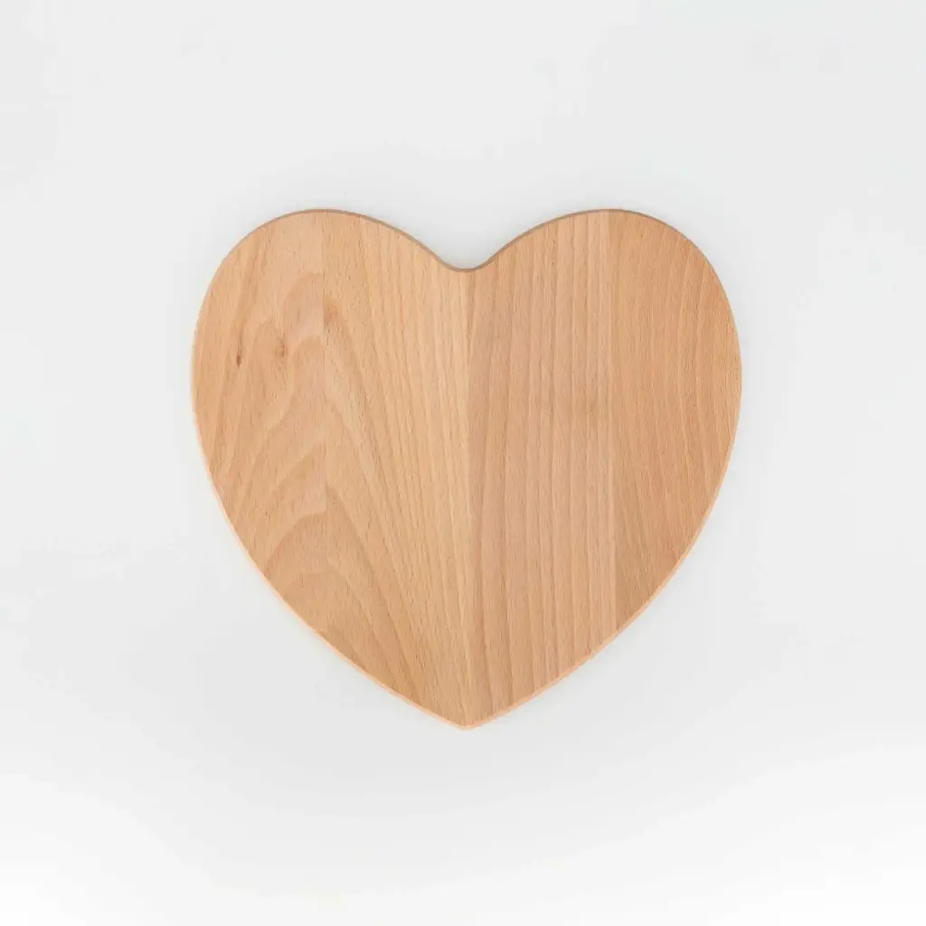 Beech cutting board heart shape 225x240x15mm