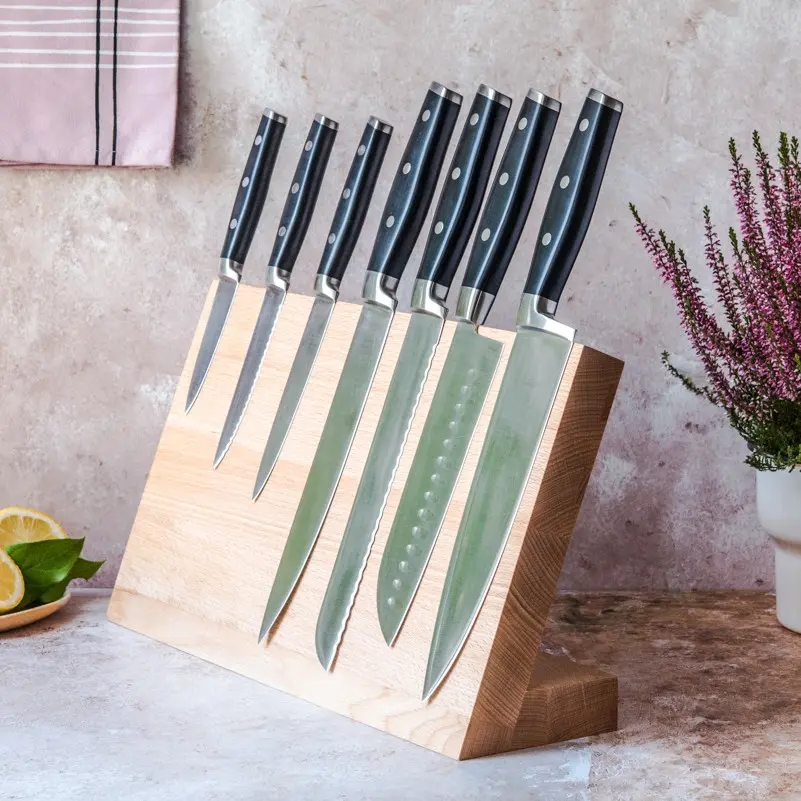 Beech 7 knives stand with magnets