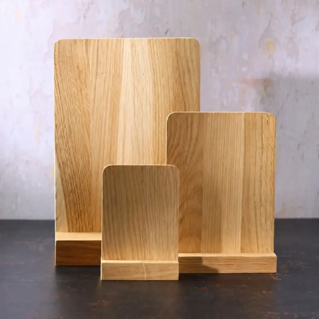 Oak stand A6 160x125mm with insert (M size)
