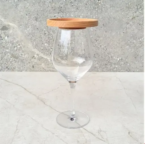 [BK15-00831-P-025301] Wine glass cover with plate for snacks beech dia. 90x15mm oiled